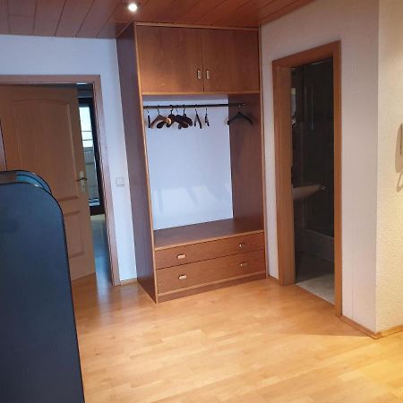 Wohnung Fuer 4 Personen, 2 Schlafzimmer, 2 Parkplaetze, Wlan Constance Exterior photo