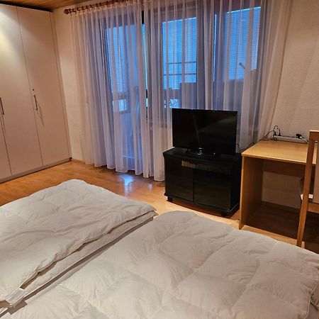 Wohnung Fuer 4 Personen, 2 Schlafzimmer, 2 Parkplaetze, Wlan Constance Exterior photo