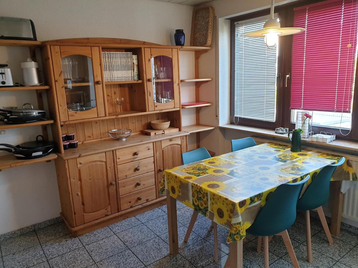 Wohnung Fuer 4 Personen, 2 Schlafzimmer, 2 Parkplaetze, Wlan Constance Exterior photo