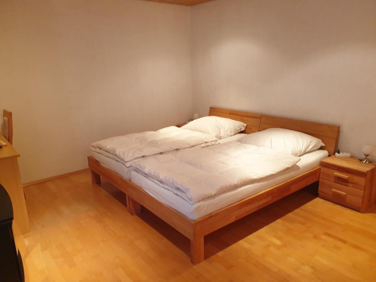Wohnung Fuer 4 Personen, 2 Schlafzimmer, 2 Parkplaetze, Wlan Constance Exterior photo