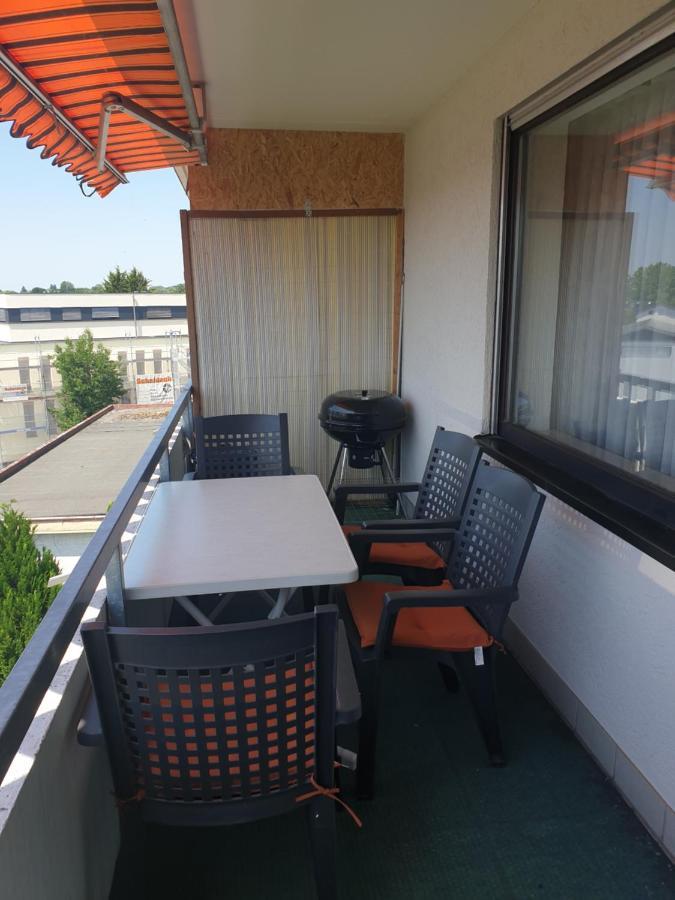 Wohnung Fuer 4 Personen, 2 Schlafzimmer, 2 Parkplaetze, Wlan Constance Exterior photo